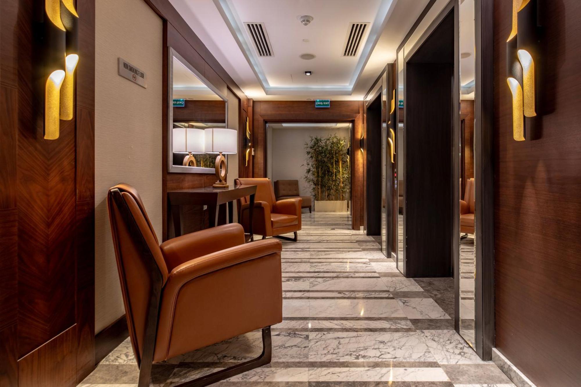 รอยัล สเตย์ พาเลซ โฮเต็ล Hotel อิสตันบูล ภายนอก รูปภาพ