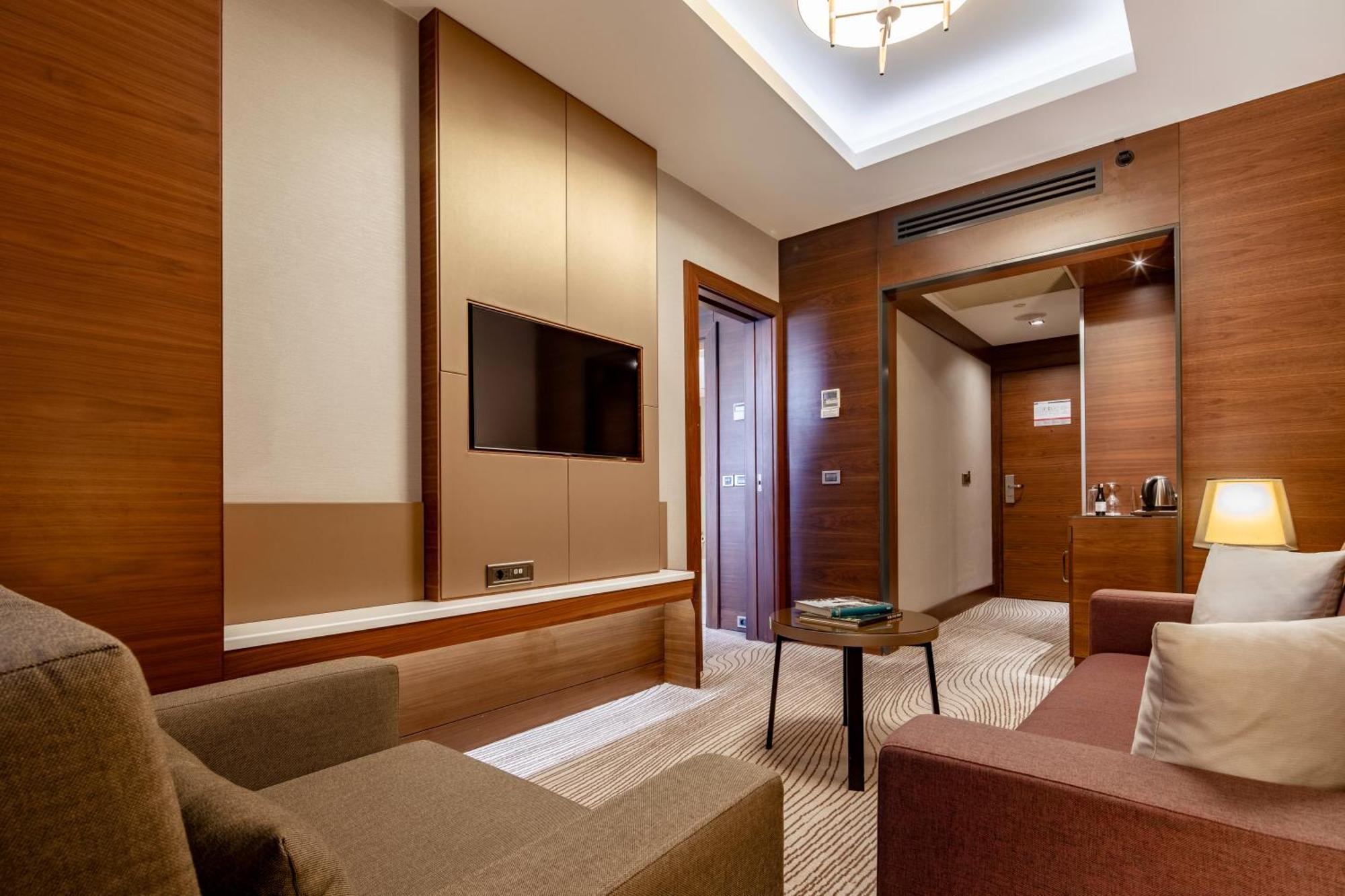 รอยัล สเตย์ พาเลซ โฮเต็ล Hotel อิสตันบูล ภายนอก รูปภาพ